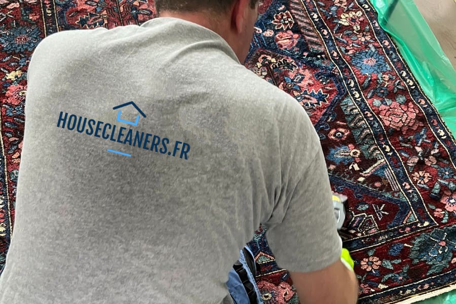 cleaning persian carpet