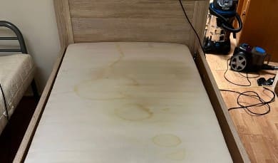 mattress cleaning before & after